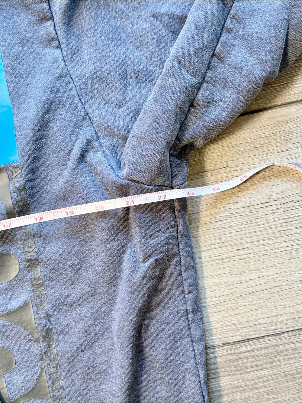 The North Face Men’s Graphic Hoodie XL